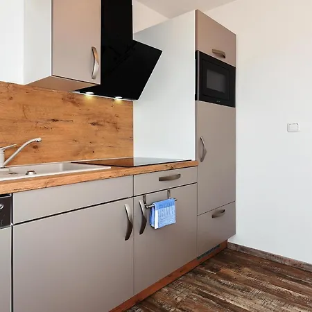 Mit Balkon In