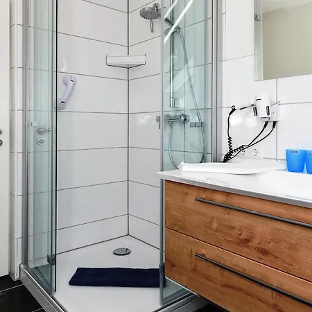 Appartamento Mit Balkon In