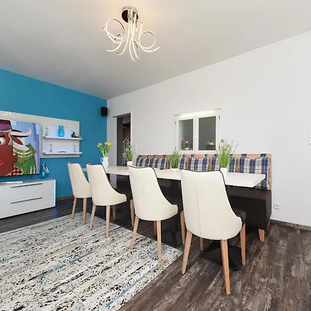 Mit Balkon In Appartamento