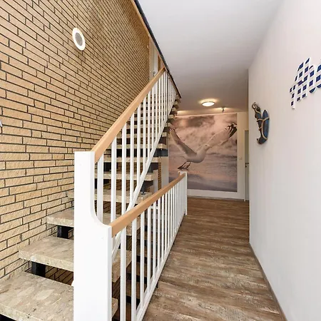 Mit Balkon In Appartamento