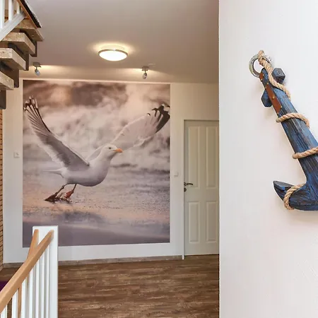 Mit Balkon In 아파트 *